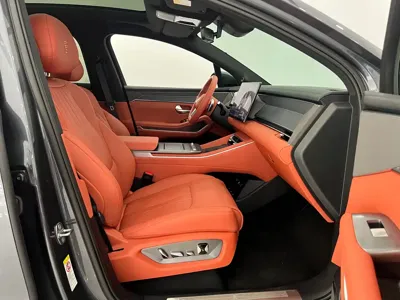 BYD 唐L