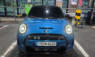 MINI Cooper Convertible