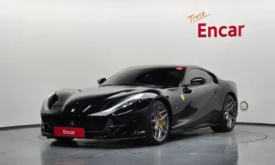 Ferrari 812