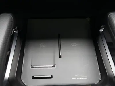 Jetour Traveller