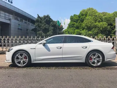 Audi A7L