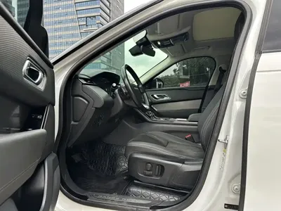 Land Rover Velar