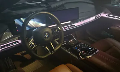 BMW i7