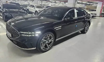Genesis G90