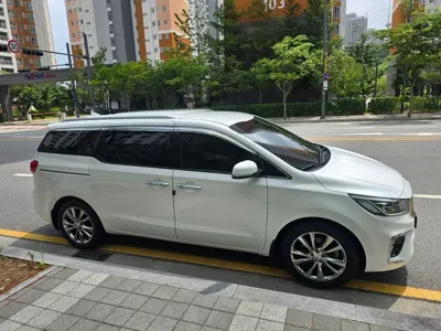 Kia Canival