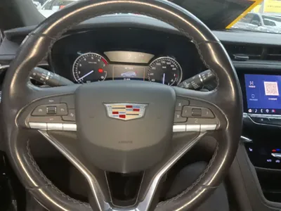 Cadillac XT6