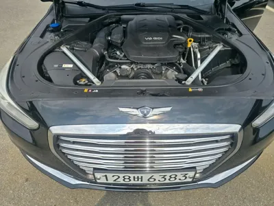 Genesis EQ900