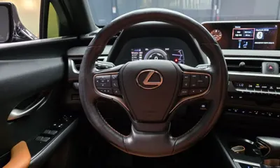 Lexus UX