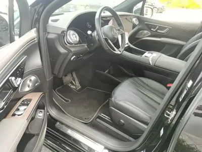 Mercedes-Benz EQS SUV