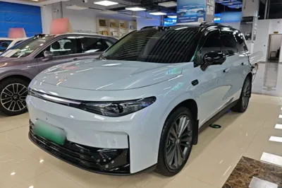 Leapmotor C16
