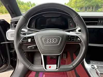 Audi A7L