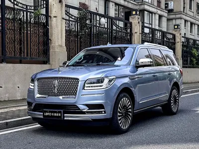 Lincoln Navigator