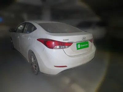 Hyundai Elantra (5th Generation