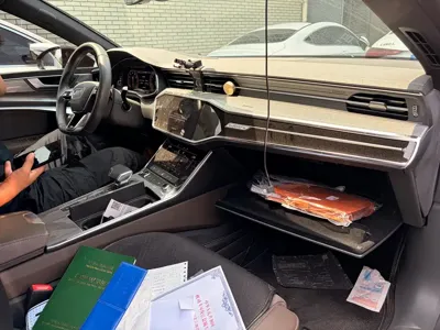 Audi A7L