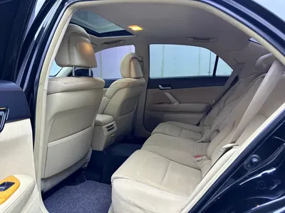 Toyota Reiz
