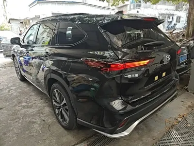 Toyota Crown Kluger