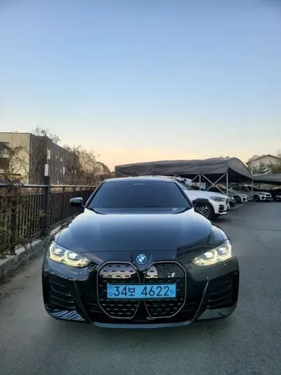 BMW i4