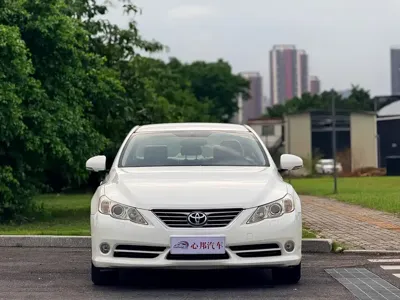 Toyota Reiz