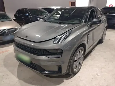 Lynk & Co 05 EM-P