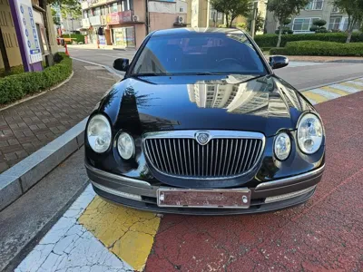Kia Opirus