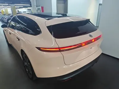 Nio ET5T