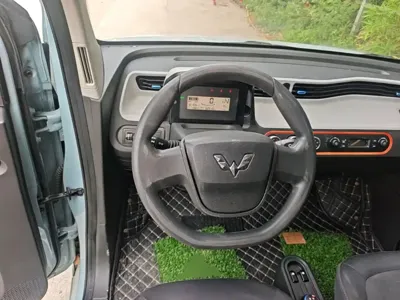 Wuling MINIEV