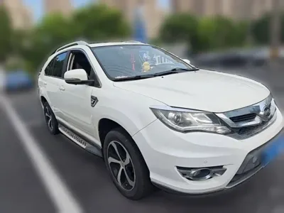 BYD S7