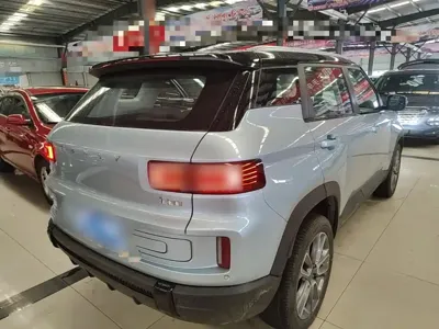 Geely ICON