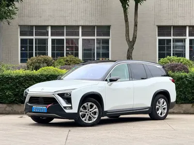 Nio ES8