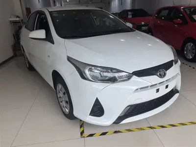 Toyota Yaris L