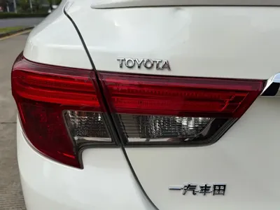 Toyota Reiz