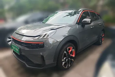 Lynk & Co 06