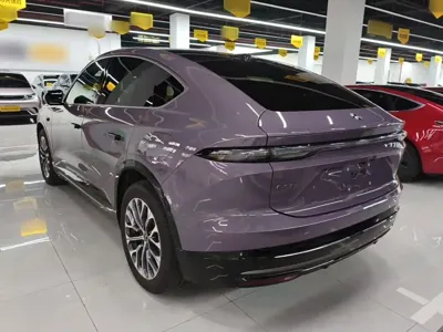 Nio EC6
