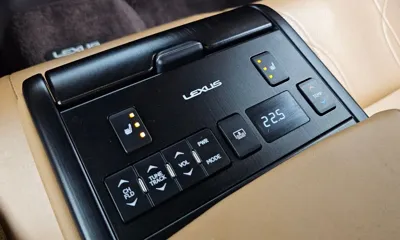 Lexus ES