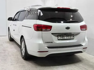 Kia Canival