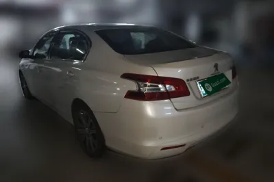 Peugeot 408