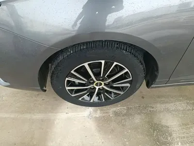 Roewe i5