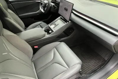 Xpeng P7