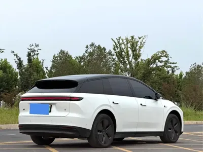 Li Auto 理想i6