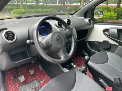 BYD F0