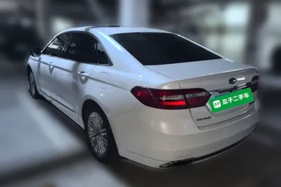 Ford Taurus