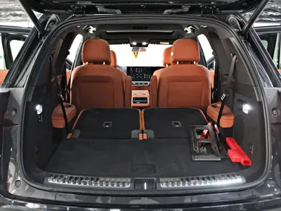 Li Auto Li L8