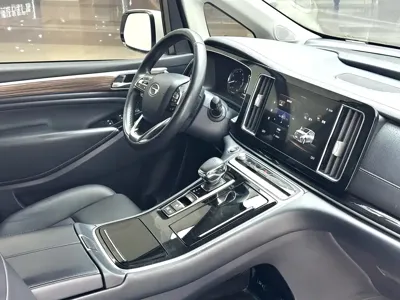 GAC Motor Trumpchi M8