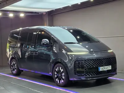 Hyundai Staria