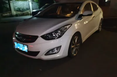 Hyundai Elantra (5th Generation