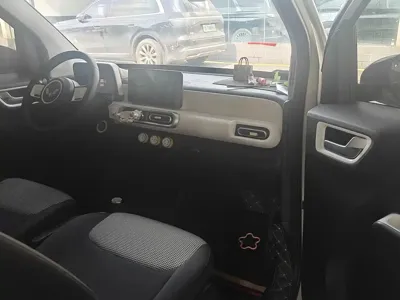 Wuling MINIEV