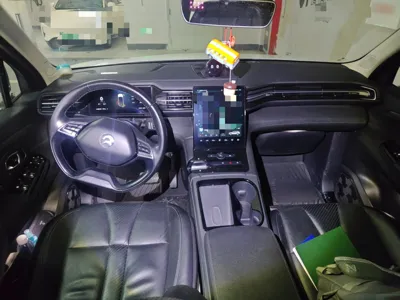 Nio ES8