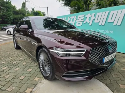 Genesis G90