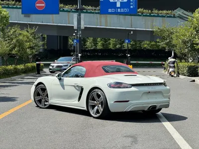 Porsche 718