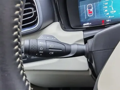 Lynk & Co 02